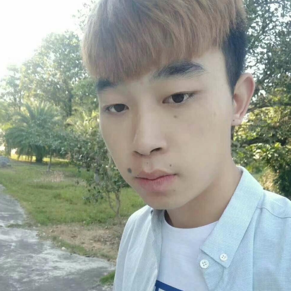 轩辕蹁跹清秀的照片
