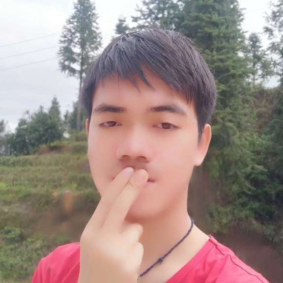 优秀泪了香水的照片