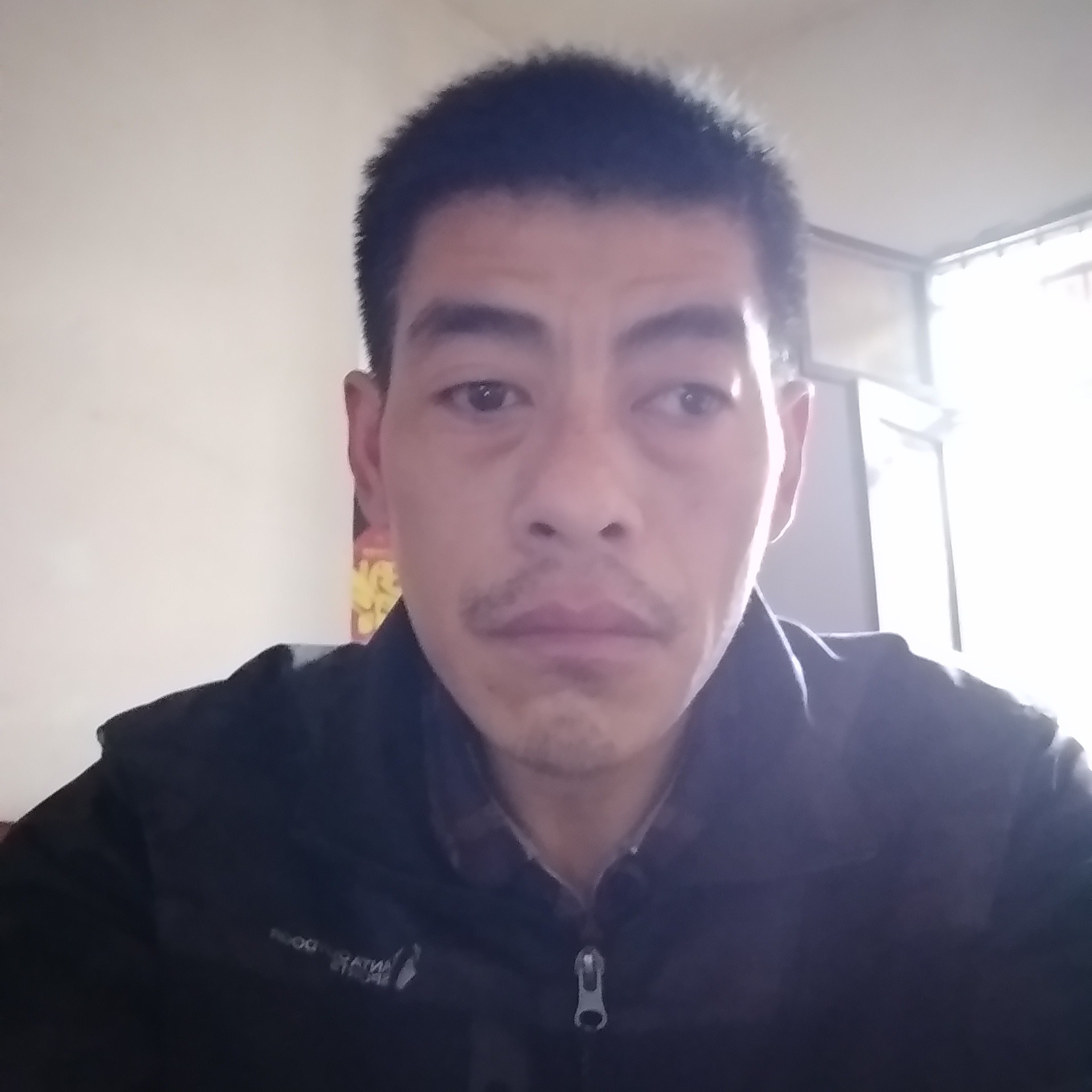 占成旵的照片