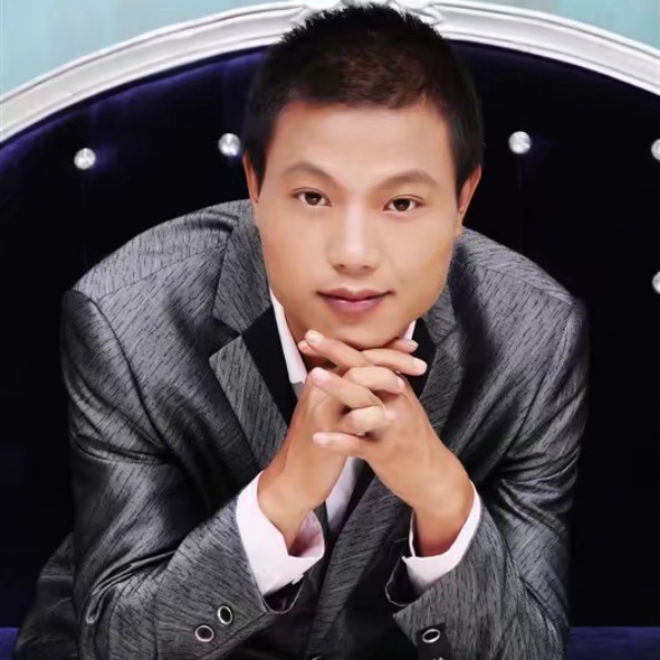 魔神华人的照片