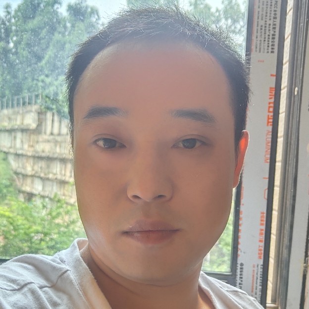 雨天中的落幕的照片