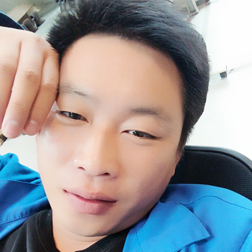 深兰忧郁的照片