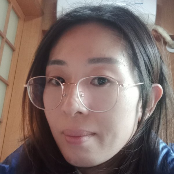 霓裳等于调皮的照片
