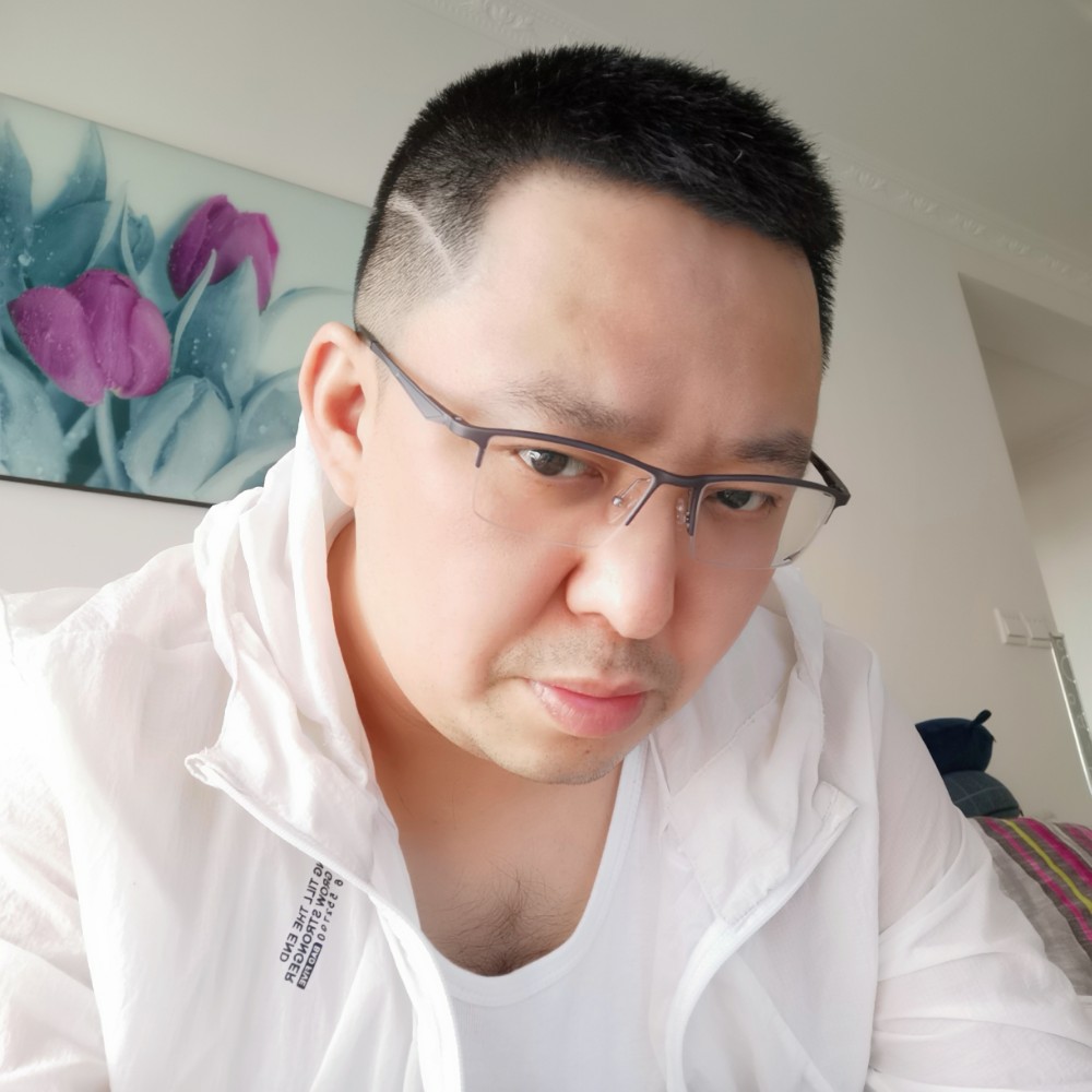成熟小甜瓜的照片