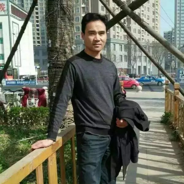 空虚寂寞男人的照片