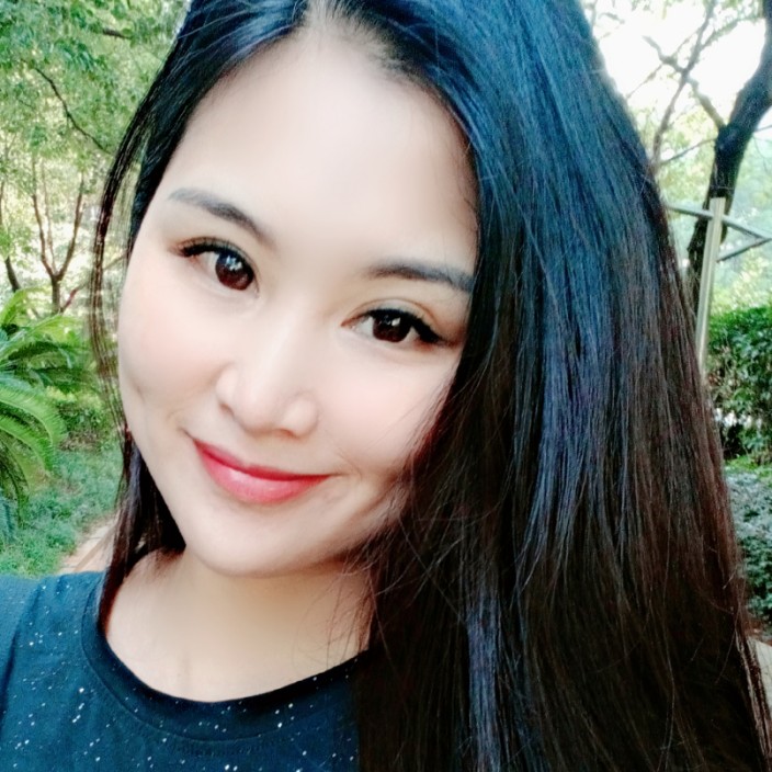 倔强的其其的照片