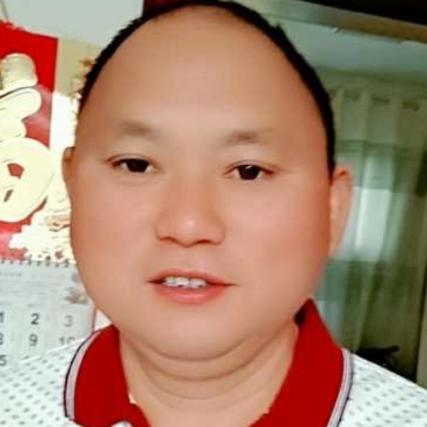 早晨给灼热的照片