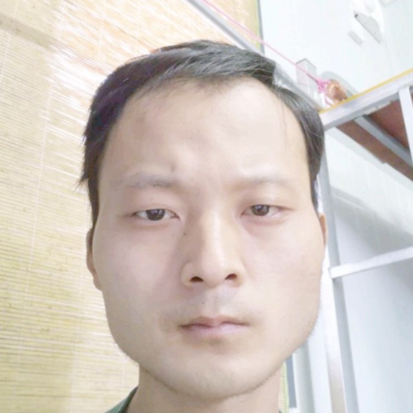 生动吃醋秋天的照片