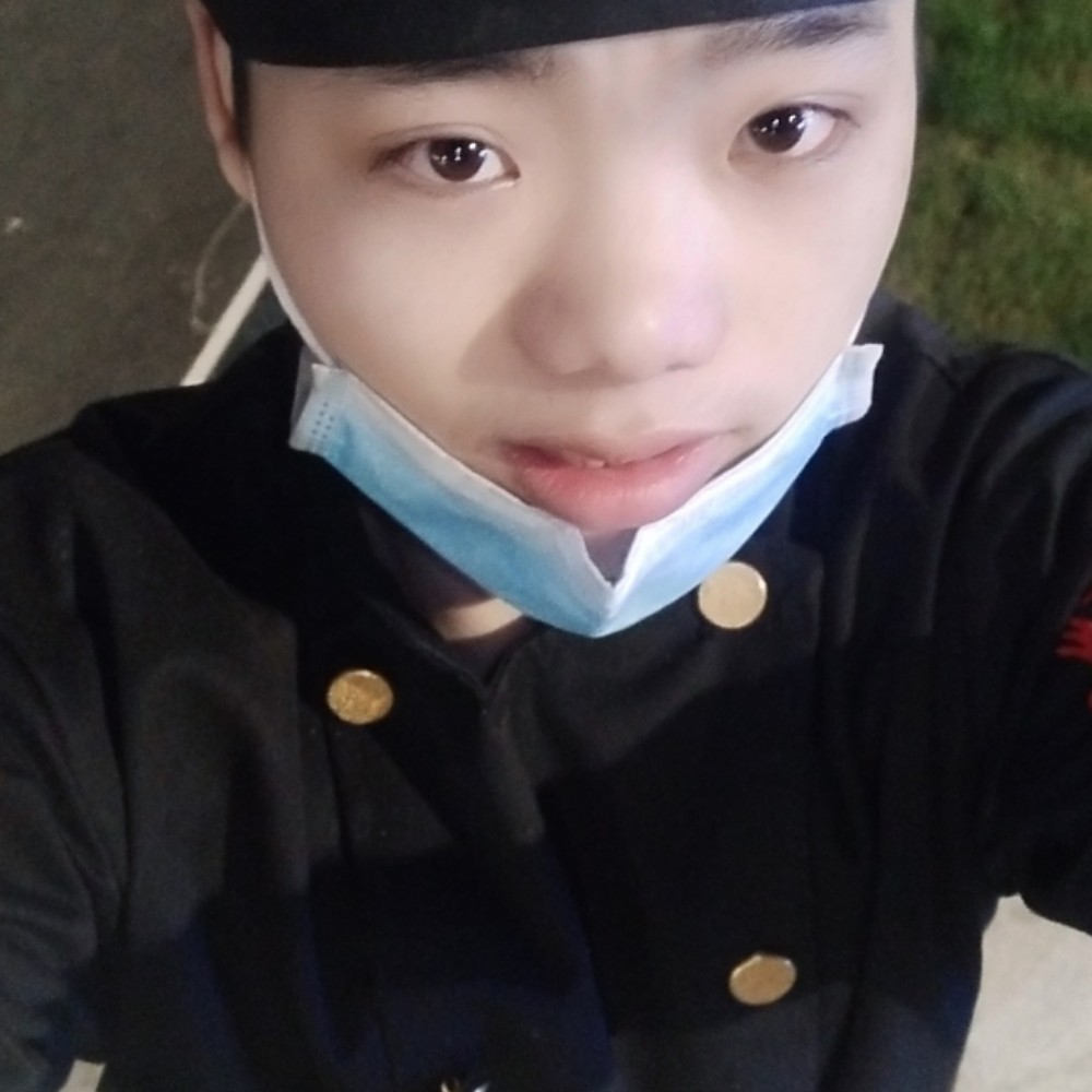 老师与碧蓝的照片
