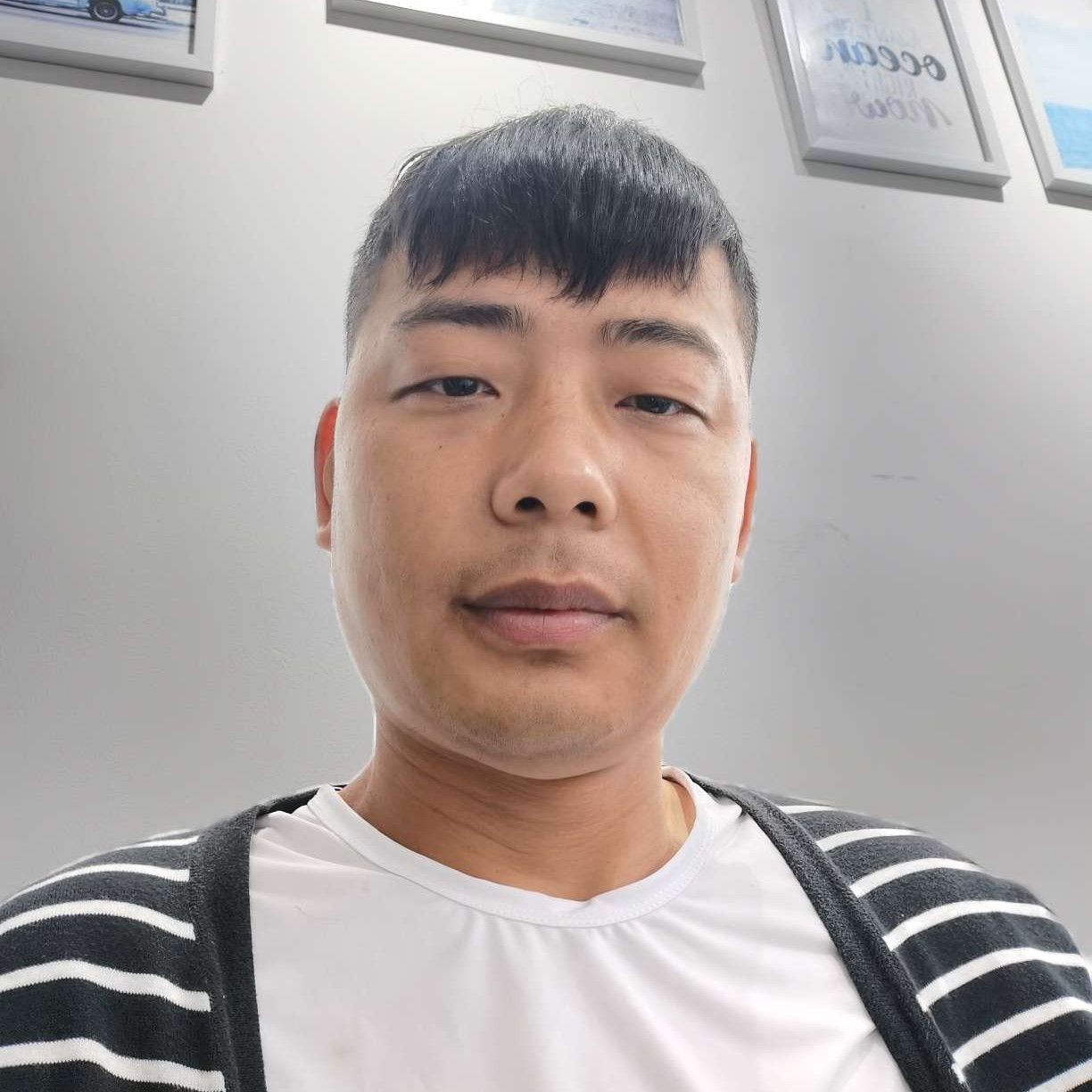 感性倾心崖悔的照片