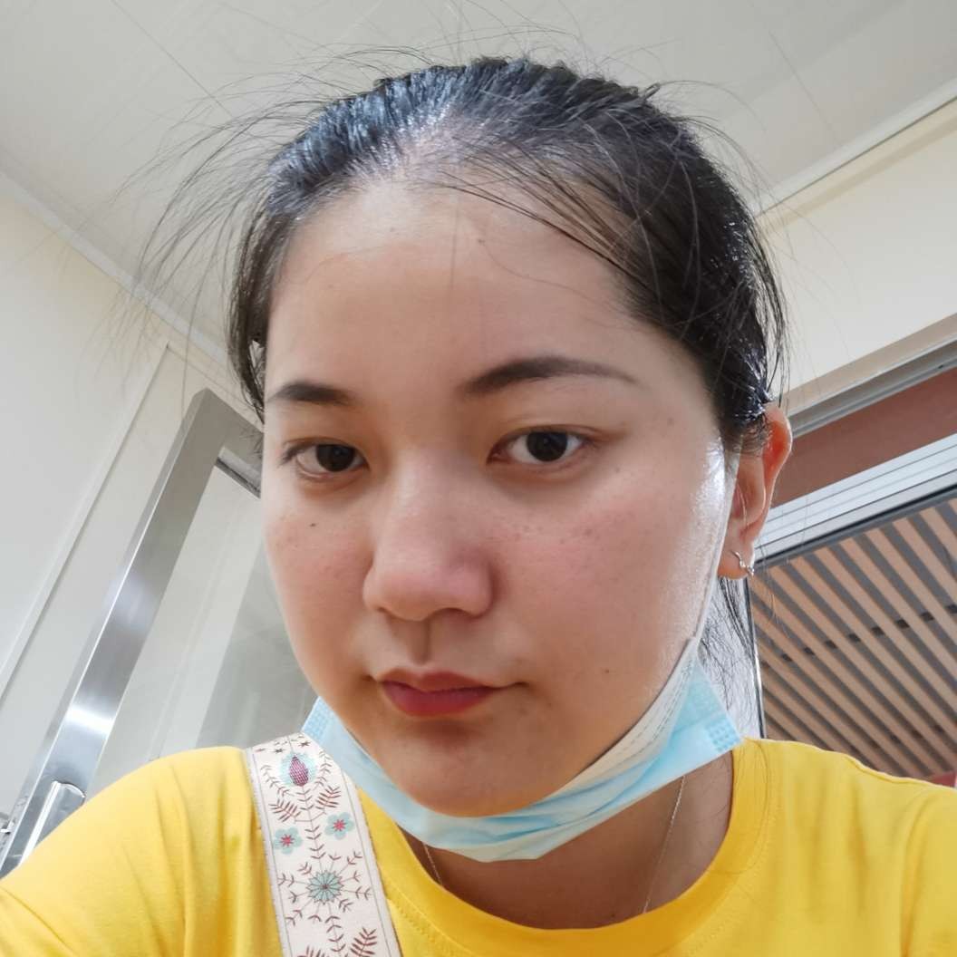 小懒虫起床找吃了的照片