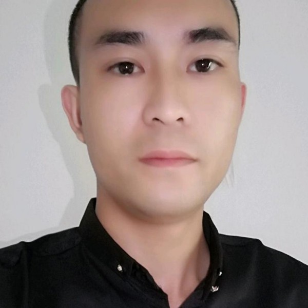 农村阿林的照片