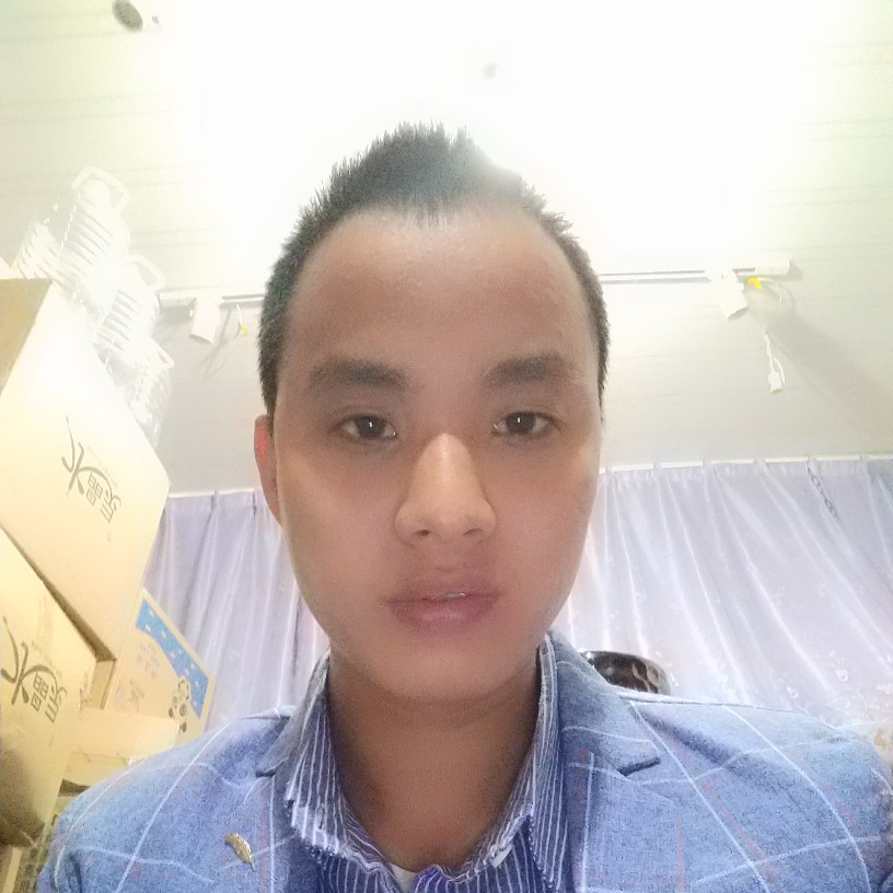 鲤鱼洛尘的照片
