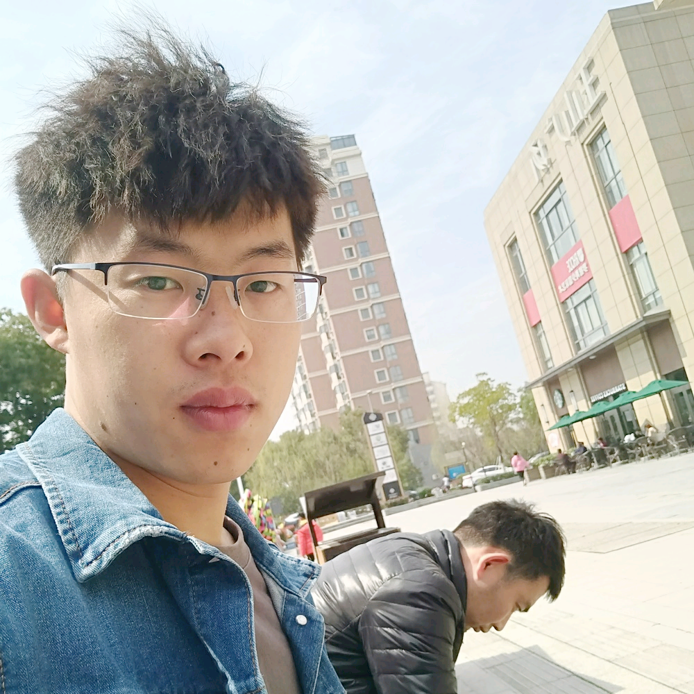 在等风的照片