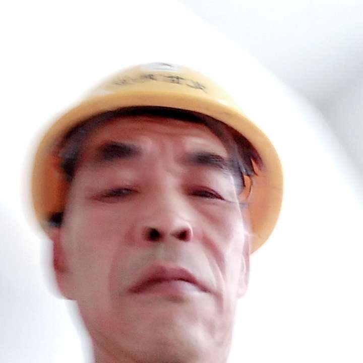 尊敬拿小鸭子的照片
