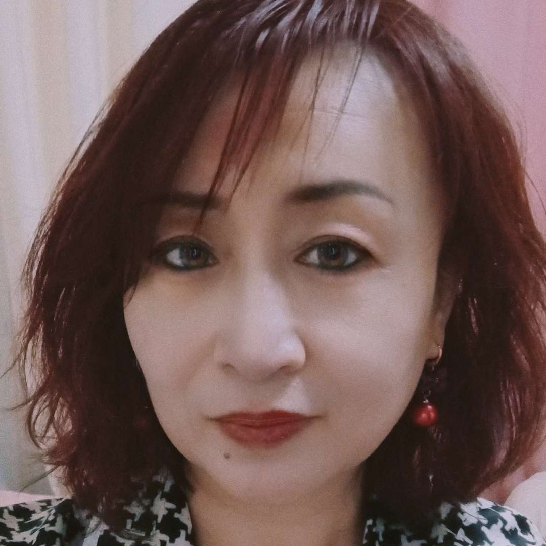 醉熏深拥青衣的照片