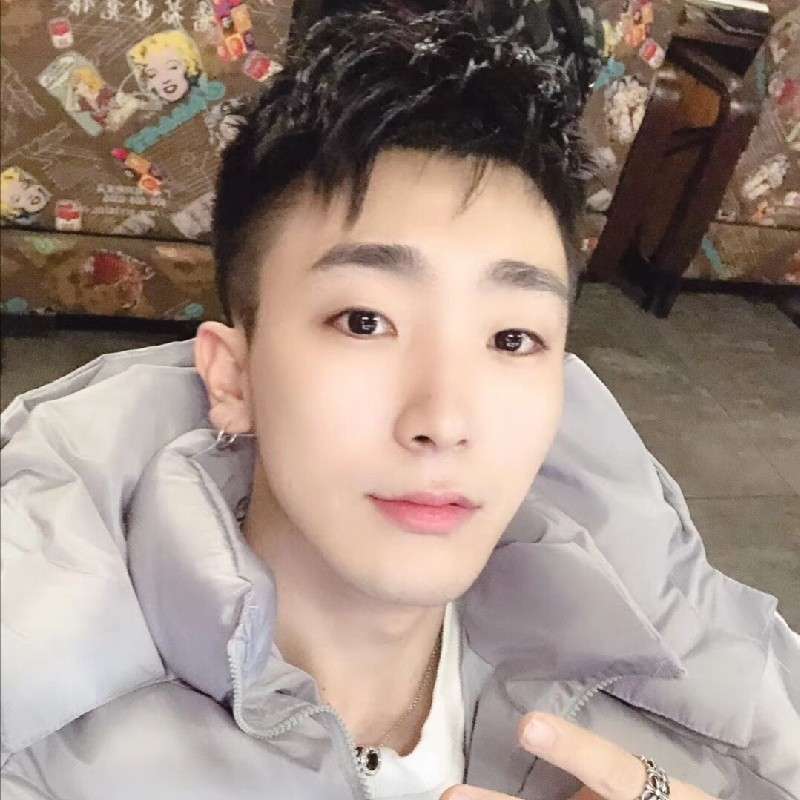 柳谋白的照片
