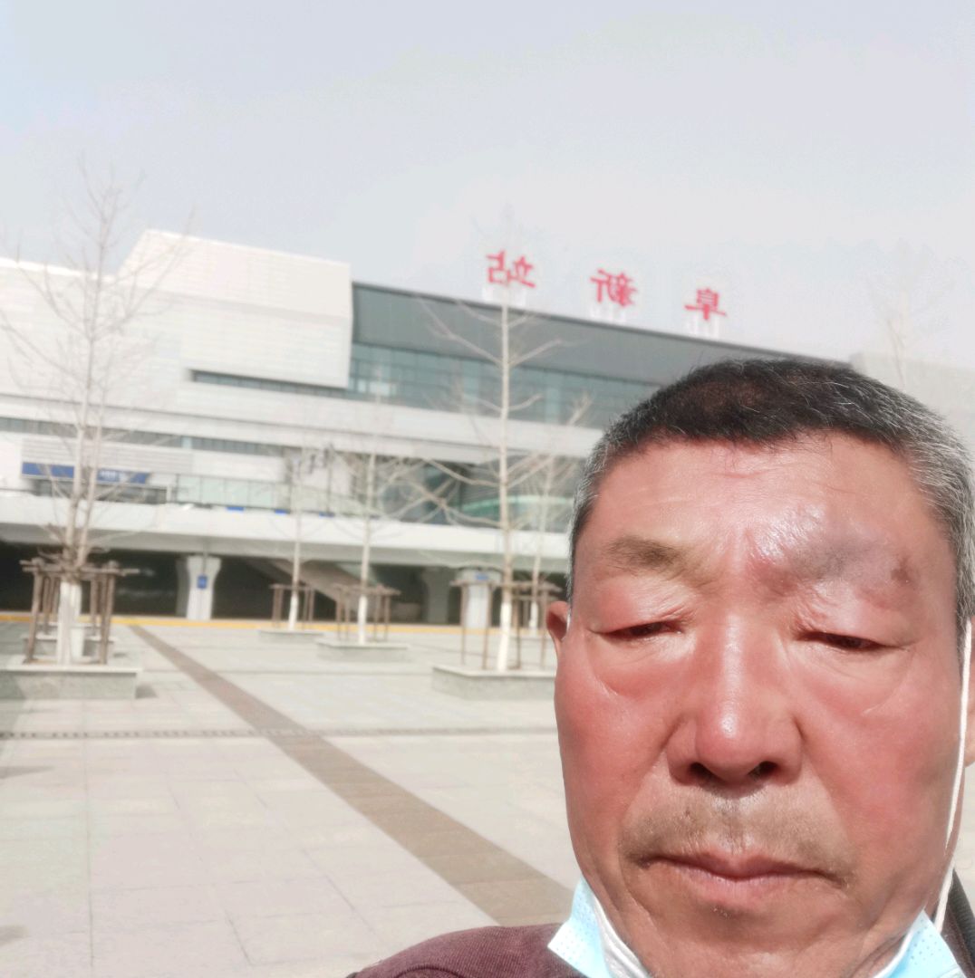 自然还洛尘的照片