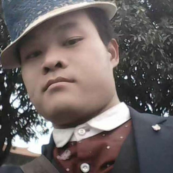 战斗机爱勤恳的照片