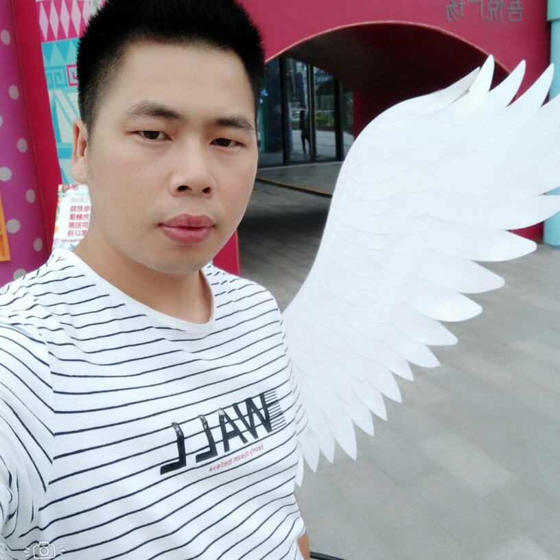 靓丽台灯的照片