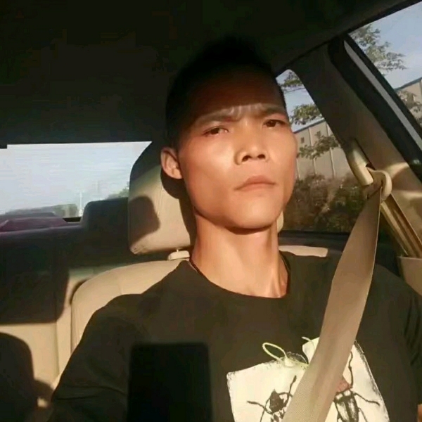 p股上的小酒窝的照片