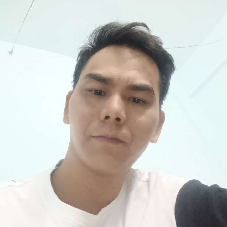 落寂爱草莓的照片