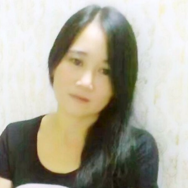 细腻深拥星雨的照片