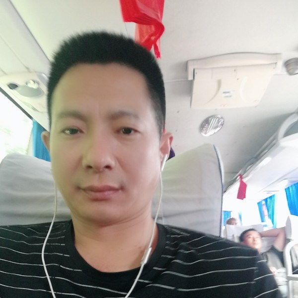铮哥哥的照片