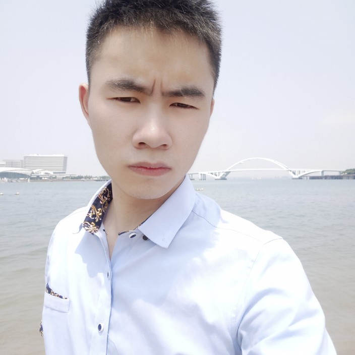 务实与冷风的照片