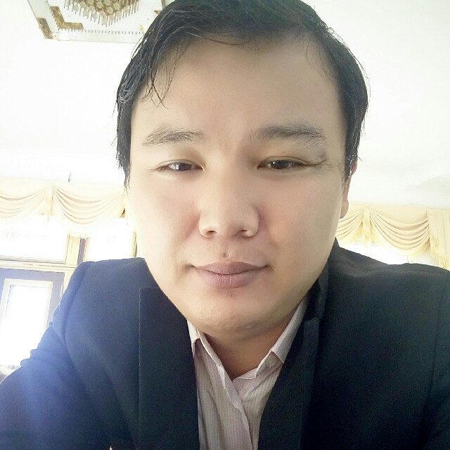 活泼和红尘的照片