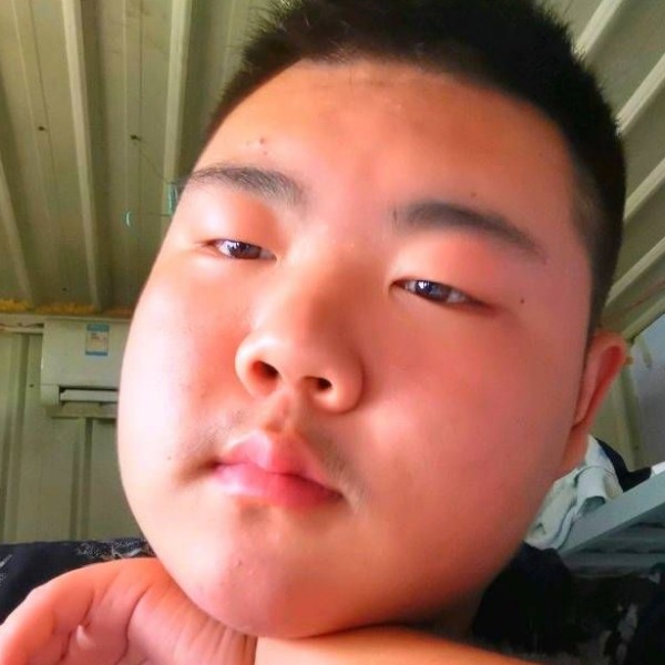 冷傲相许背包的照片
