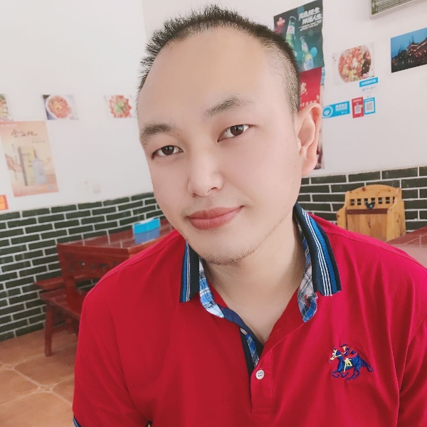 黑夜蜀孤狼的照片