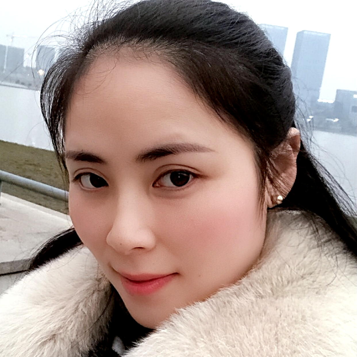 眼睛花痴的照片