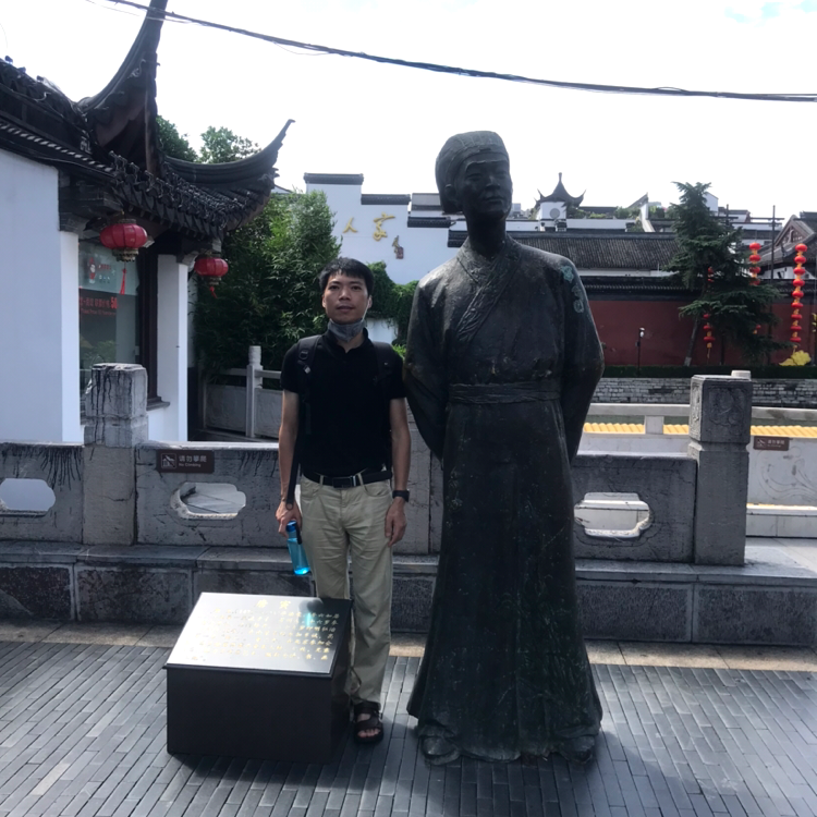 那个某某某的照片
