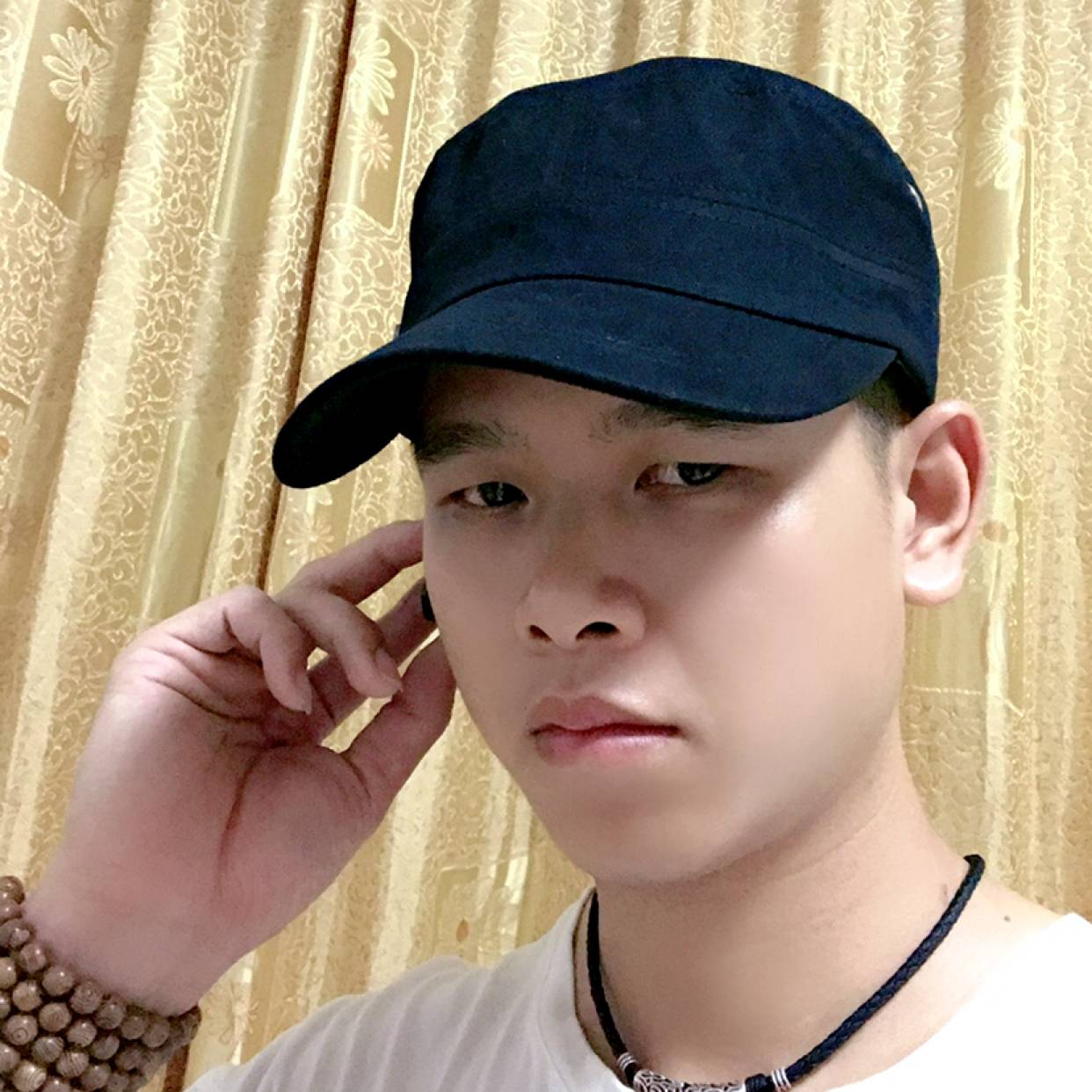 嚓茶灼热的照片
