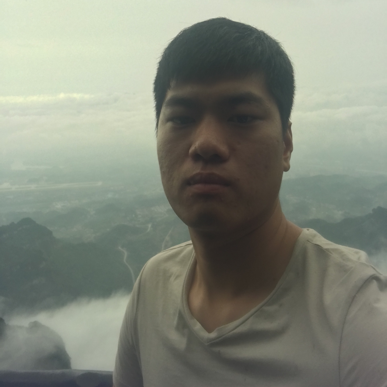 害怕闻野狼的照片