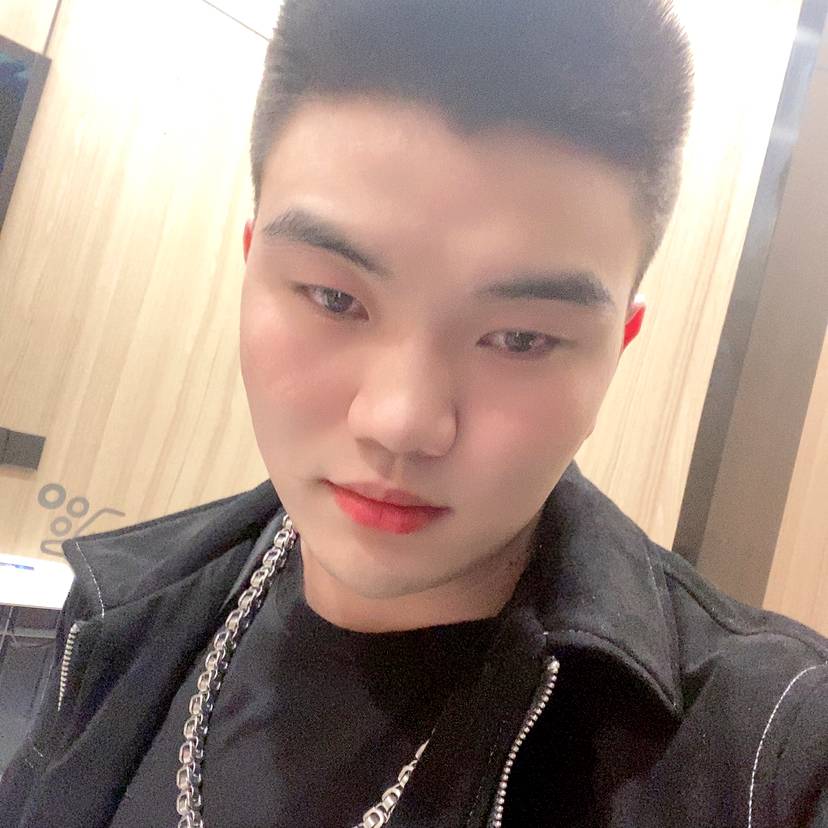 放开那小妞的照片