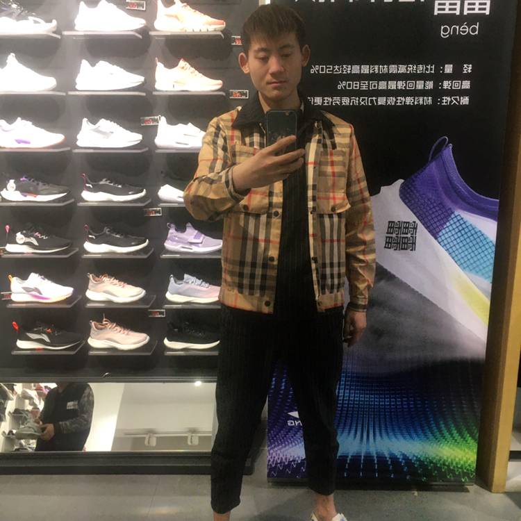 庆雷的照片