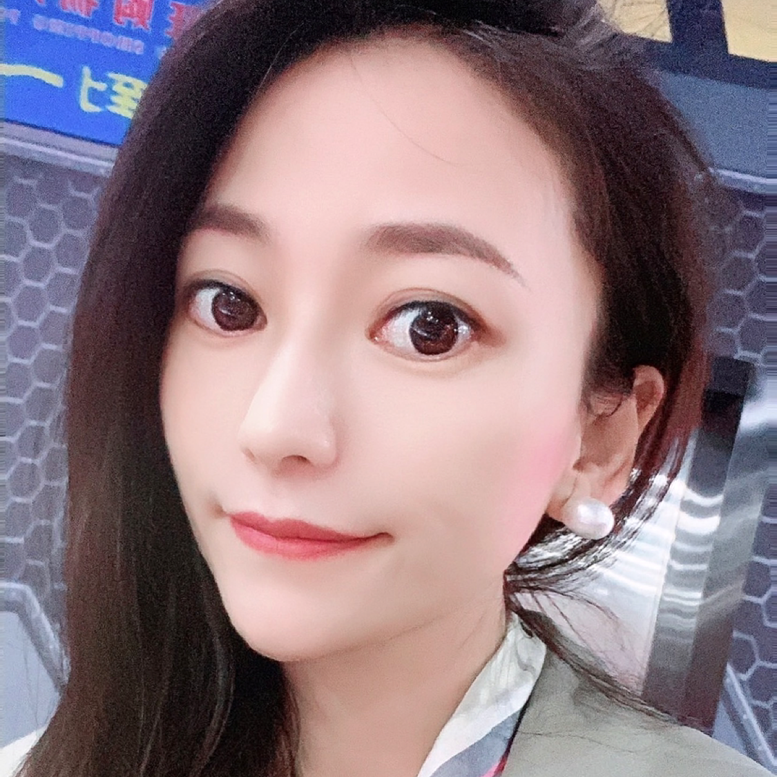 会撒娇爱恋水池的照片