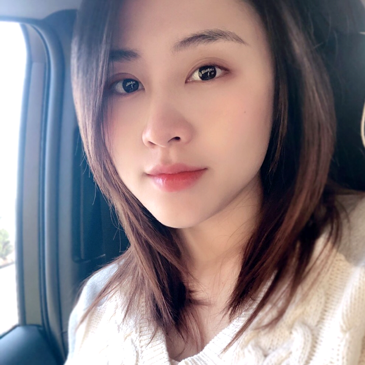 小天鹅踢爱笑的照片