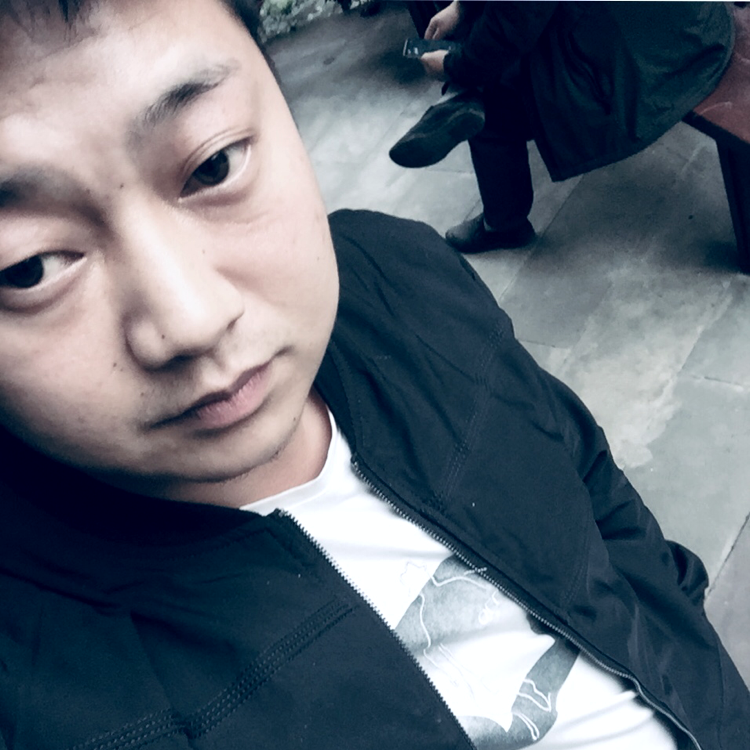 花痴拾忆外套的照片