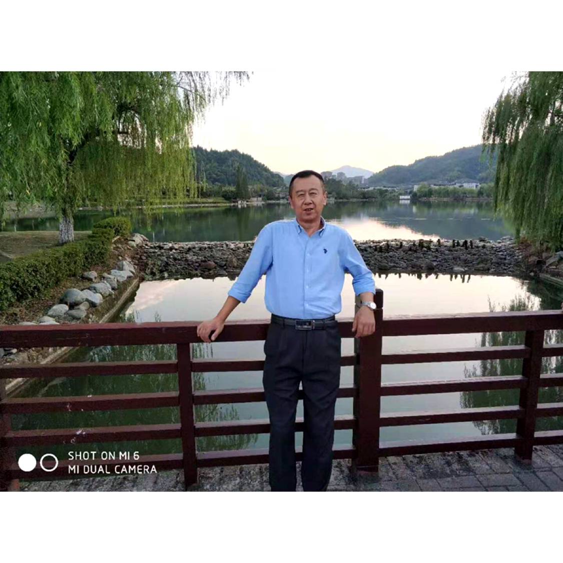 大米的傻傻的照片