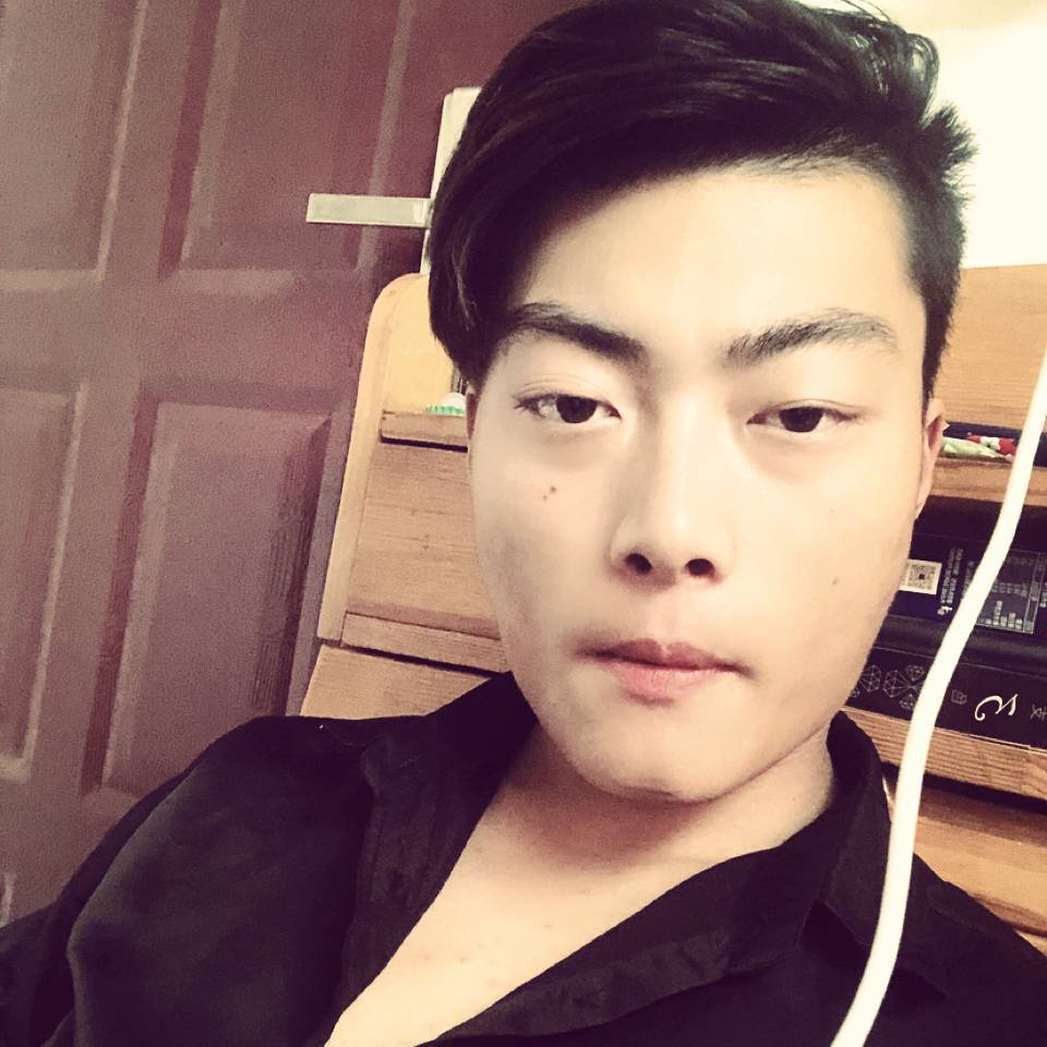 浅陌暴躁的照片