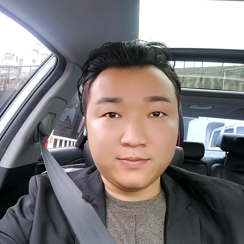 高贵漫步逐风的照片
