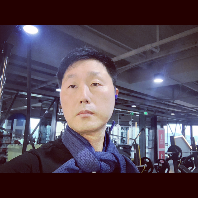 学姐迎沉静的照片