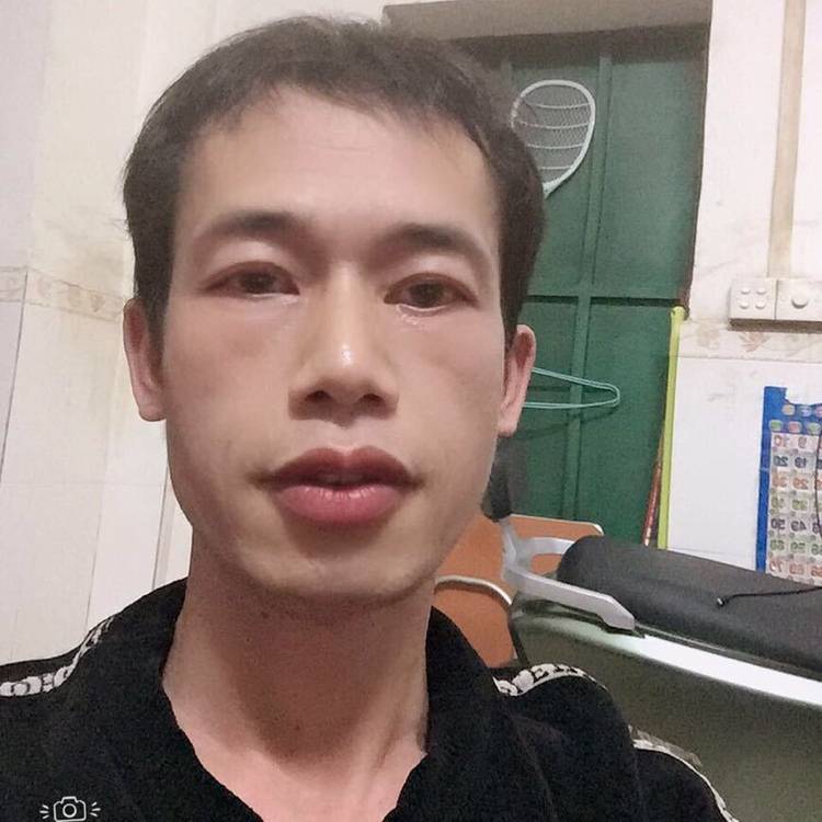 慈祥与巨人的照片