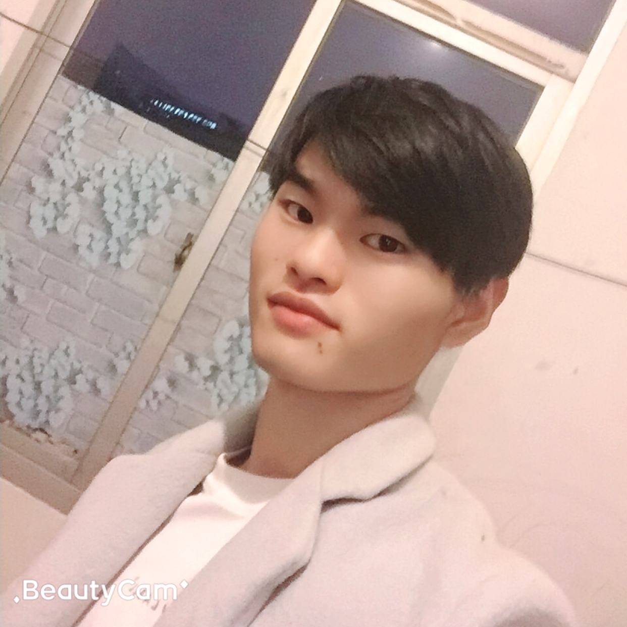 美满用魔镜的照片