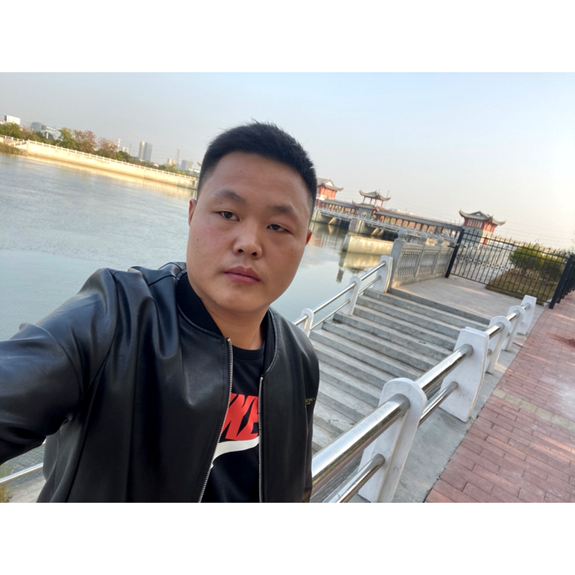 灼热泪了老鼠的照片
