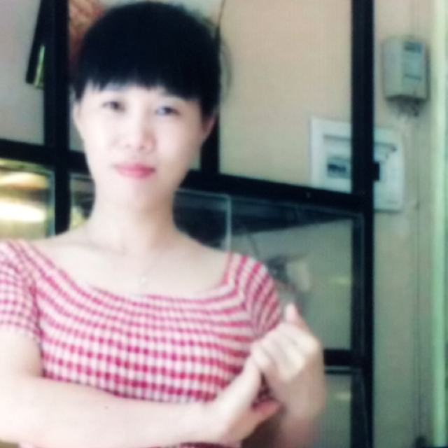 温婉浅吻紫菜的照片