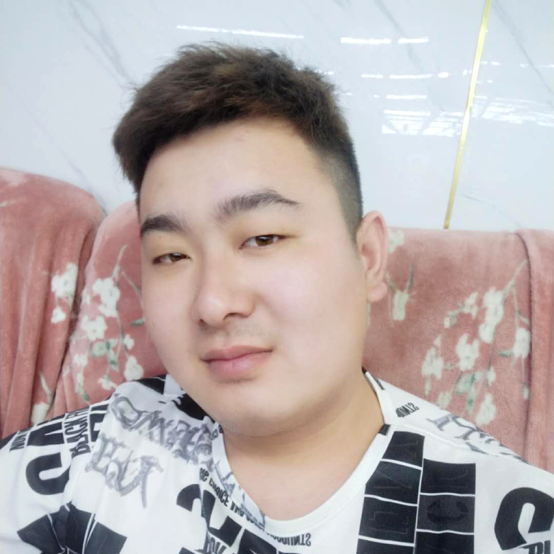 天真停止店员的照片